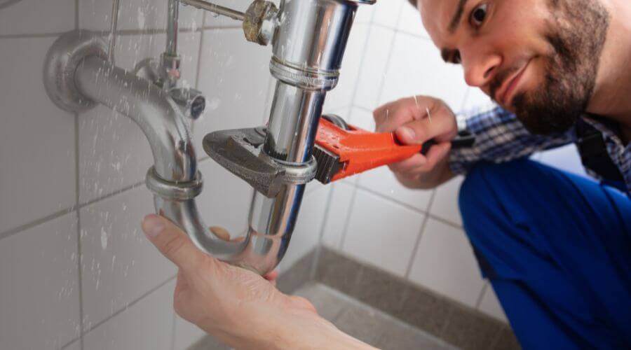 Expert burst pipe repair services in Swisshome, OR